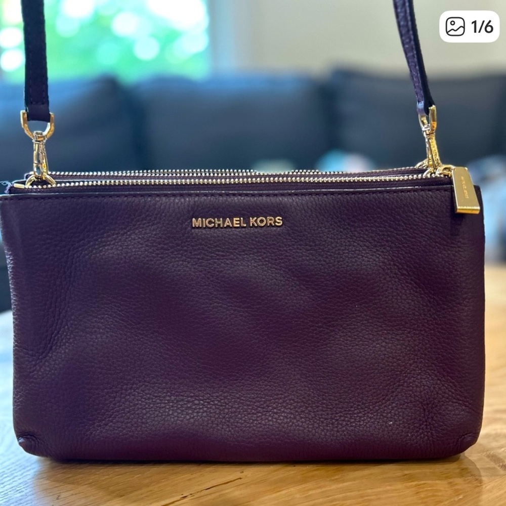 Michael Kors Minimalist Basic Everyday Crossbody - image 1